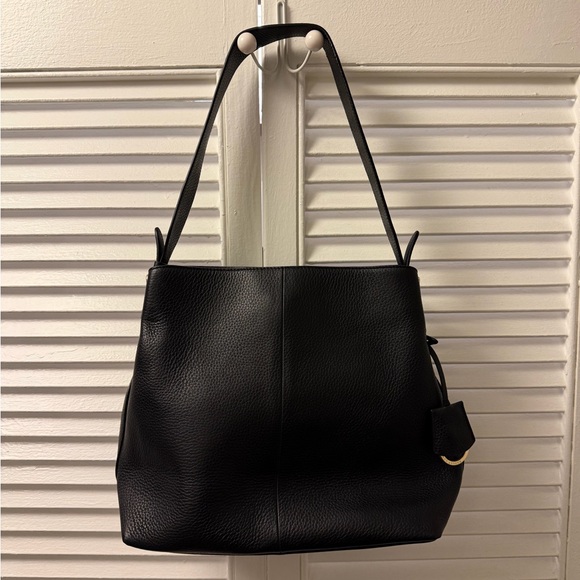 Radley London’s The Duke Place Black Leather Shoulder Bag - Picture 2 of 5